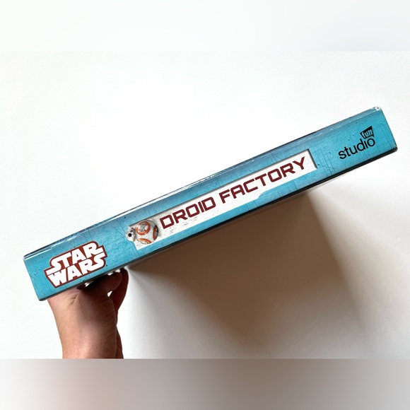 NIB Star Wars: Droid Factory Book With Stickers, Poster and Press-Outs - Picture 4 of 14